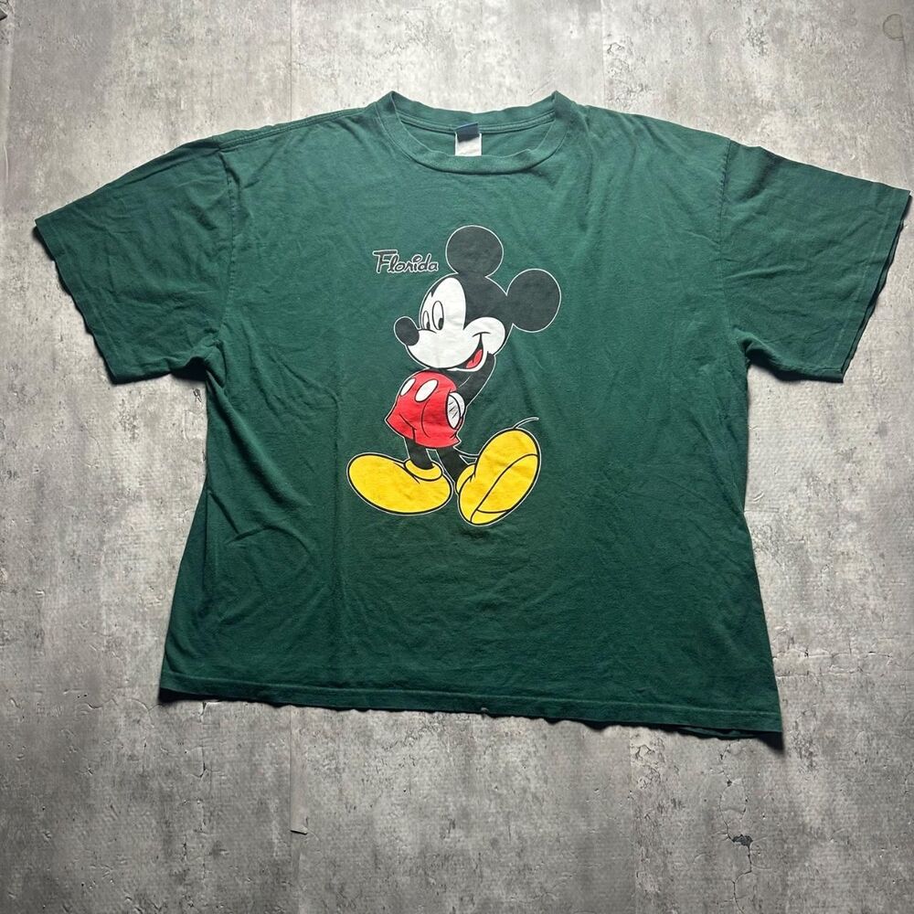 Disney Men's Green T-shirt